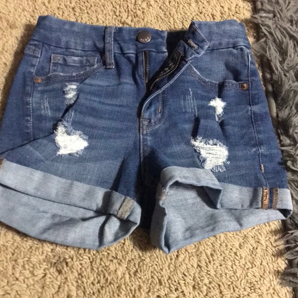 woman’s jean shorts